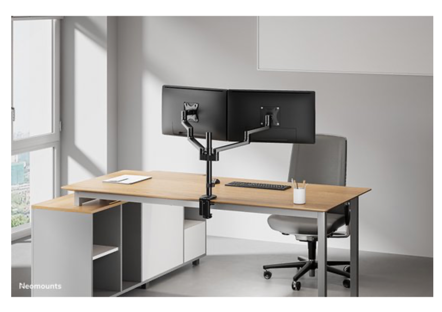 NeomountsNEXT Lite DS60-425BL2 Monitorarm 2 schermen - 17-27" - 0-8 kg/scherm - ruimtebesparend T-Rex model - 100% plasticvrije verpakking - zwart