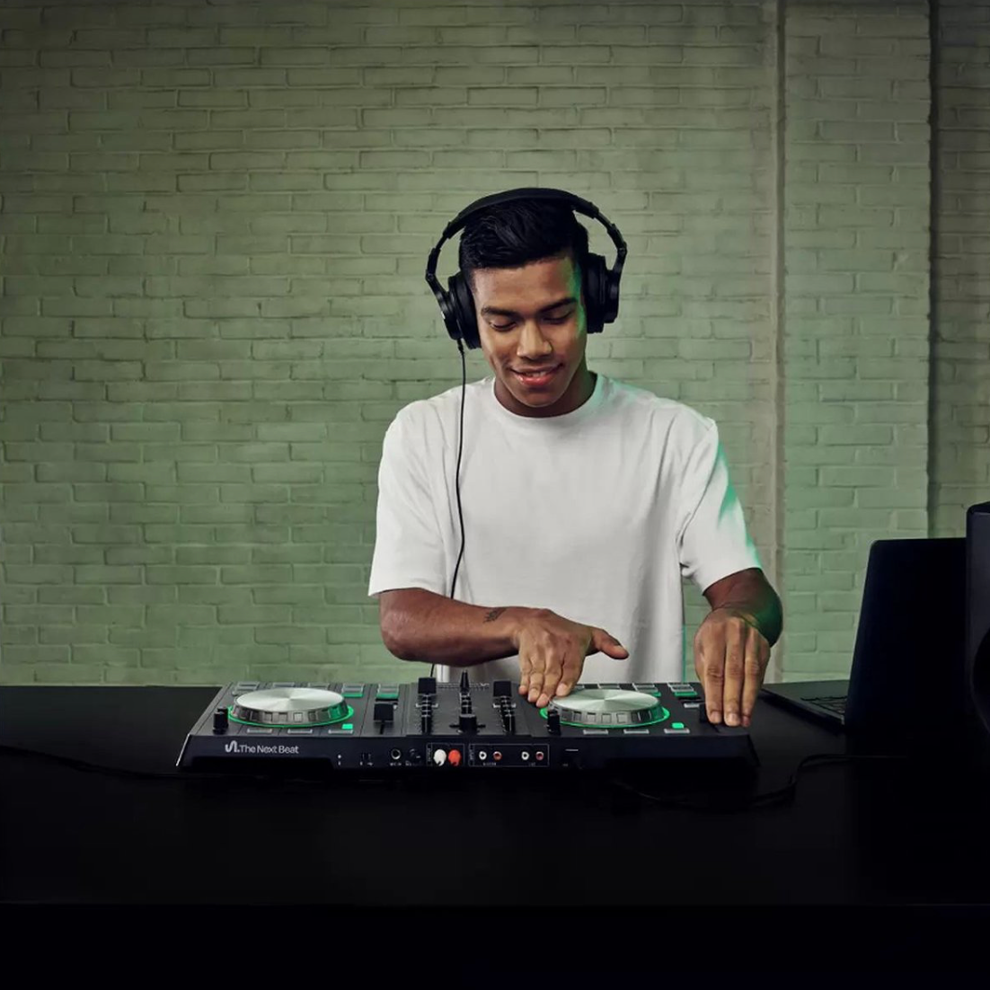 Tiësto The Next Beat SX1