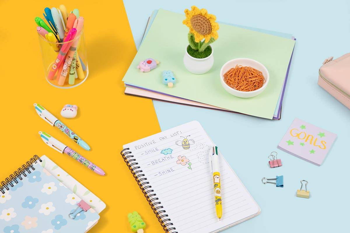 Bic 4-kleurenbalpen Kawai, doos van 12 stuks, assorti