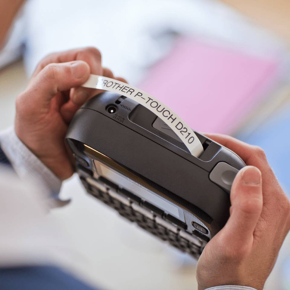 Brother PT-D210VP labelprinter Thermo transfer 180 x 180 DPI 20 mm/sec QWERTY