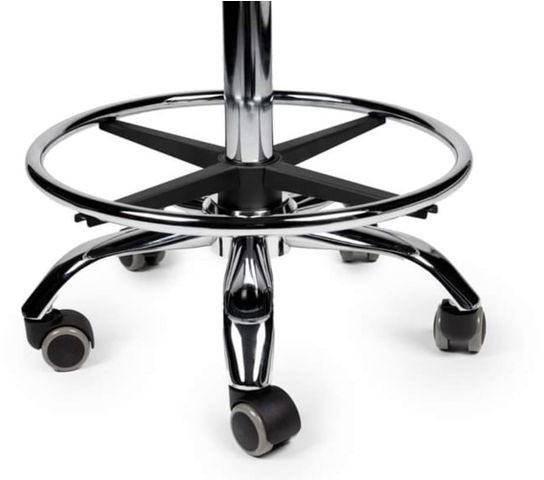 Chromen voetring, op iedere hoogte vast te zetten, diameter 40 cm