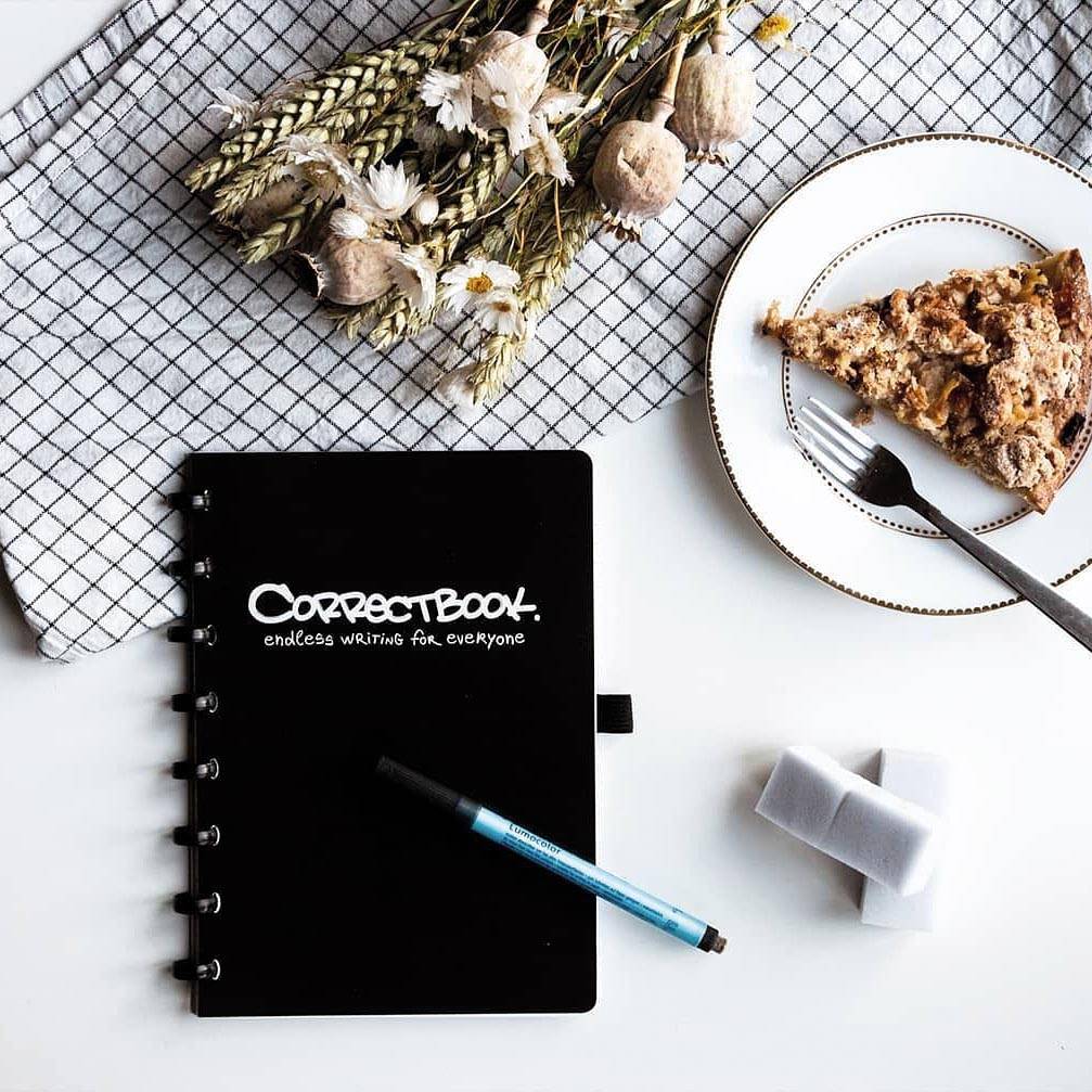 Correctbook A5 Original: uitwisbaar / herbruikbaar notitieboek, gelijnd, Ink Black (zwart)