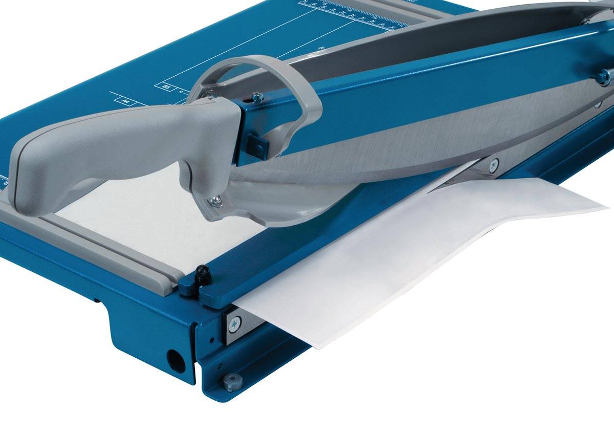 Dahle hefboomsnijmachine 561 voor ft A4, capaciteit: 35 vel