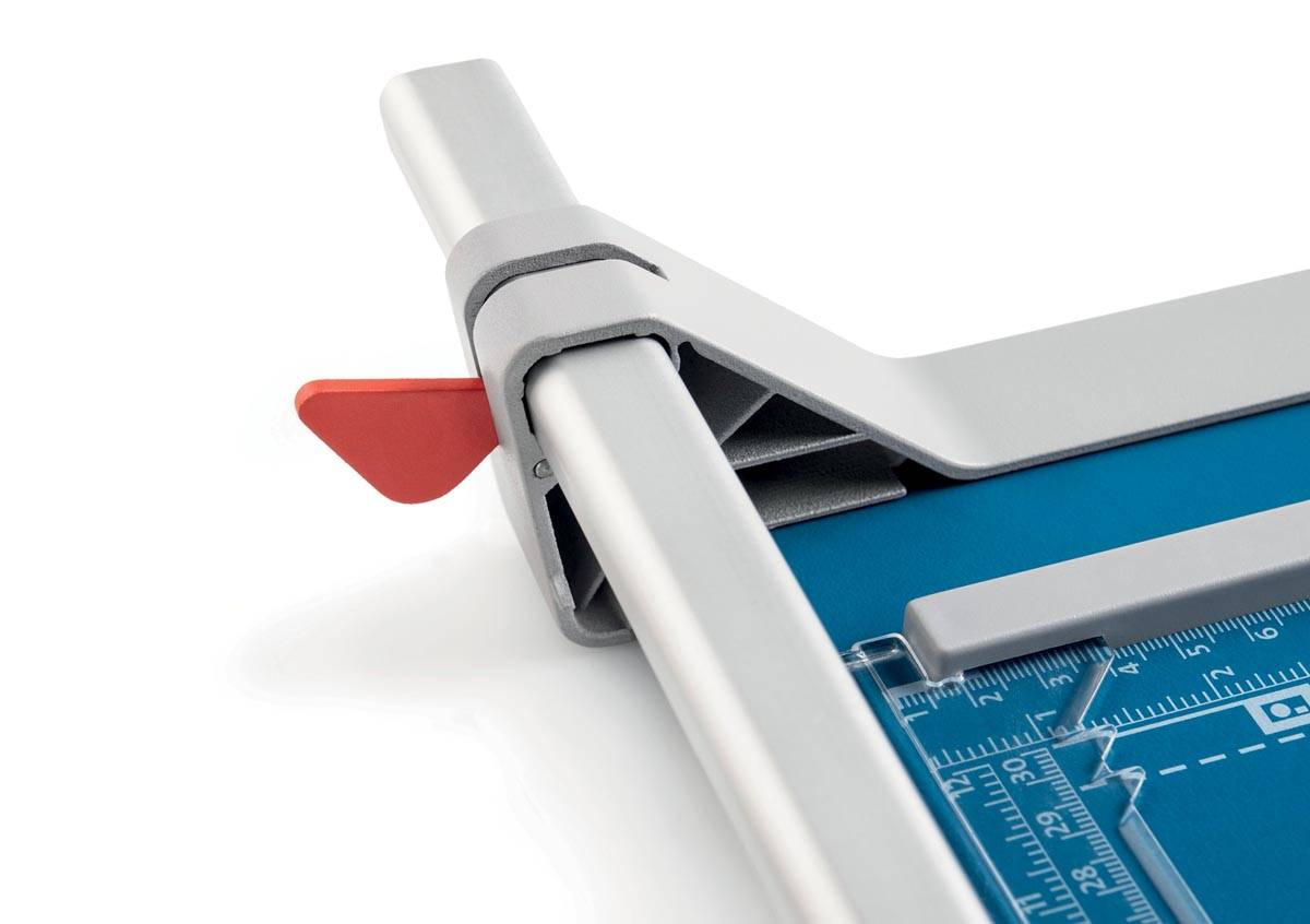 Dahle rolsnijmachine 507 voor ft A4, capaciteit: 8 vel