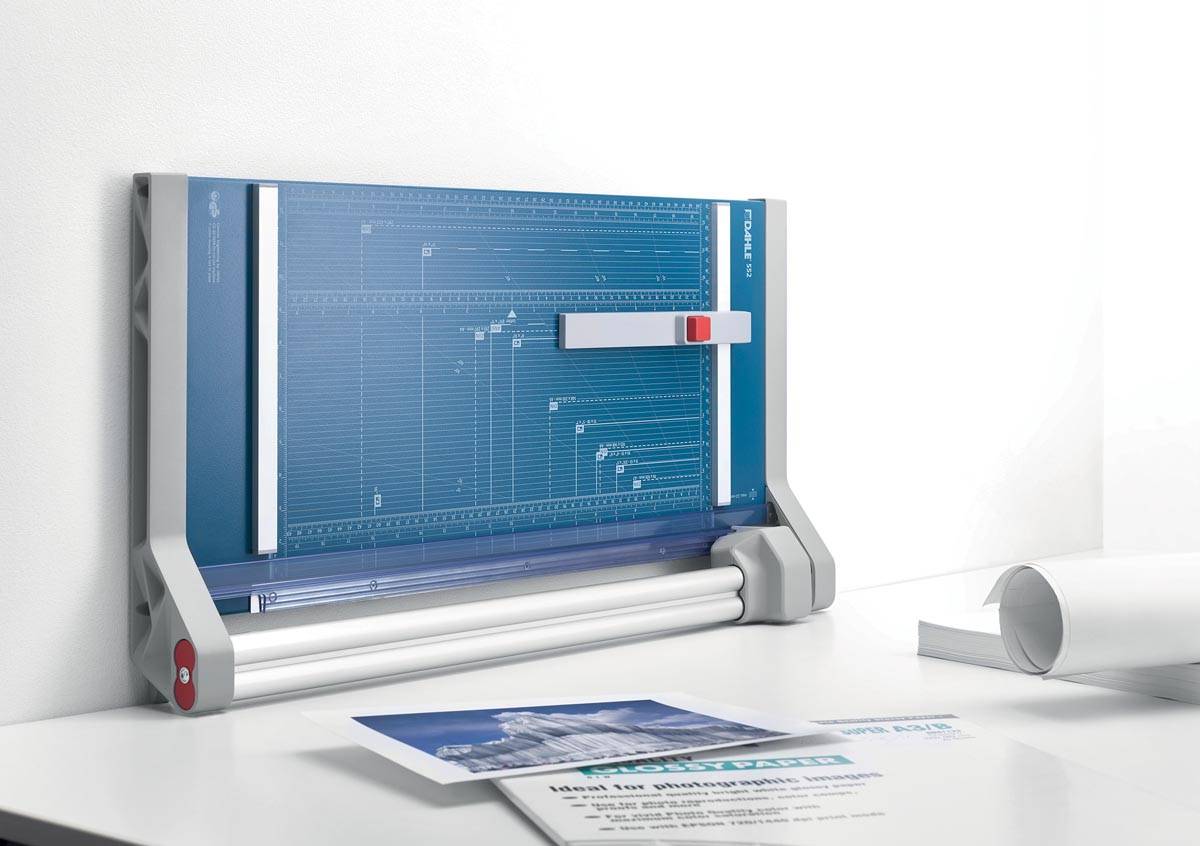 Dahle rolsnijmachine 552 voor ft A3, capaciteit: 20 vel