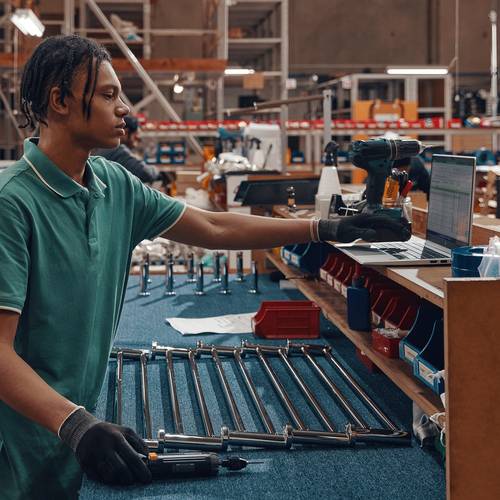 HP EliteBook 650 G10 Intel® Core™ i5 i5-1335U Laptop 39,6 cm (15.6") Full HD 16 GB DDR4-SDRAM 512 GB SSD Wi-Fi 6E (802.11ax) Windows 11 Pro Zilver