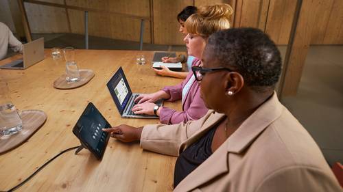 HP EliteBook X Flip G1i Intel Core Ultra 7 256V Hybride (2-in-1) 35,6 cm (14") Touchscreen WUXGA 16 GB LPDDR5x-SDRAM 512 GB SSD Wi-Fi 7 (802.11be) Windows 11 Pro Zilver