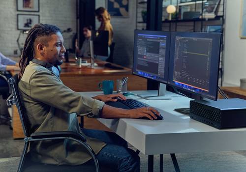 HP EliteDesk 8 SFF G1i AI Intel Core Ultra 7 265 16 GB DDR5-SDRAM 512 GB SSD Windows 11 Pro PC AI PC Zwart