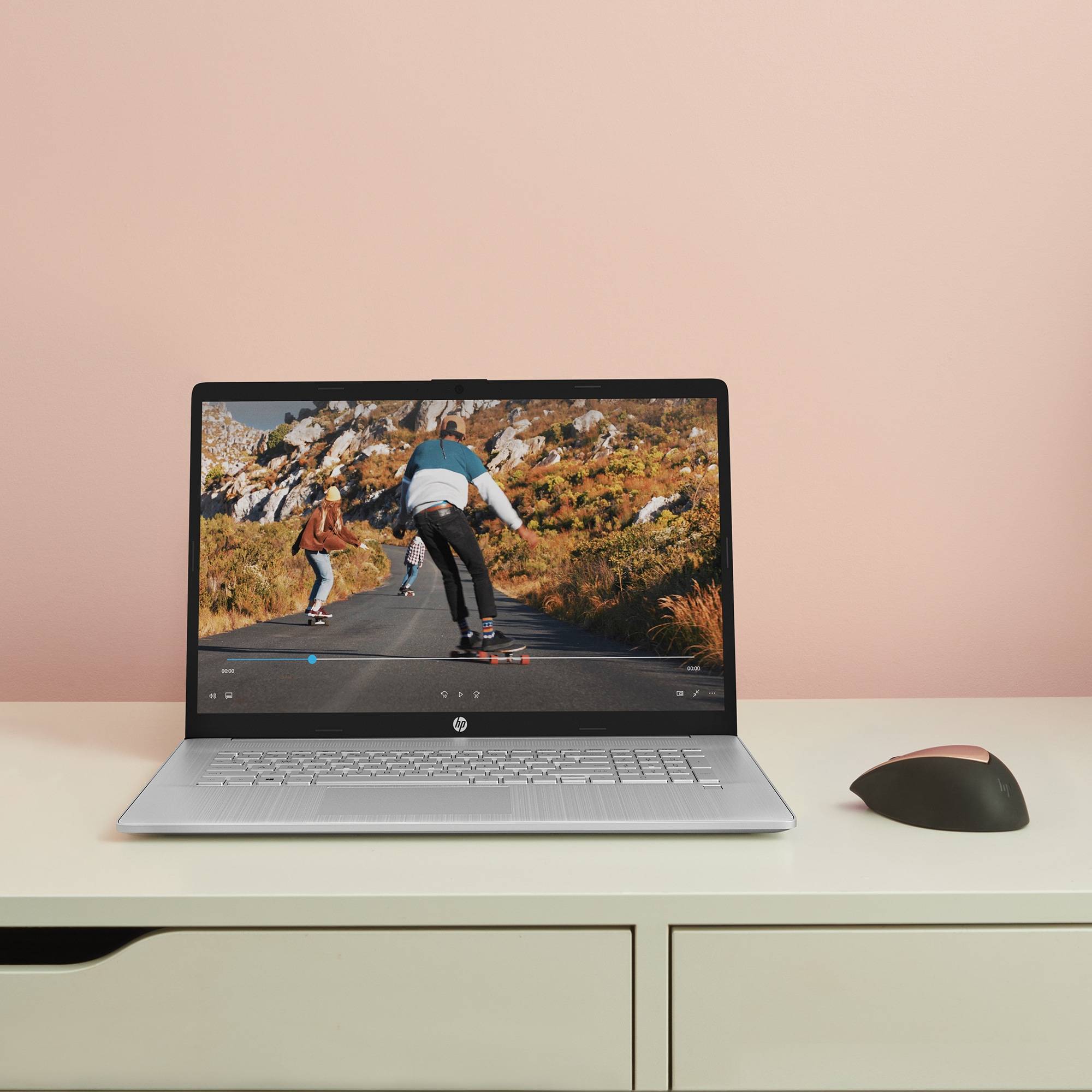 HP 17-cn2050nd Intel® Core™ i5 i5-1235U Laptop 43,9 cm (17.3") Full HD 8 GB DDR4-SDRAM 512 GB SSD Wi-Fi 5 (802.11ac) Windows 11 Home Zilver