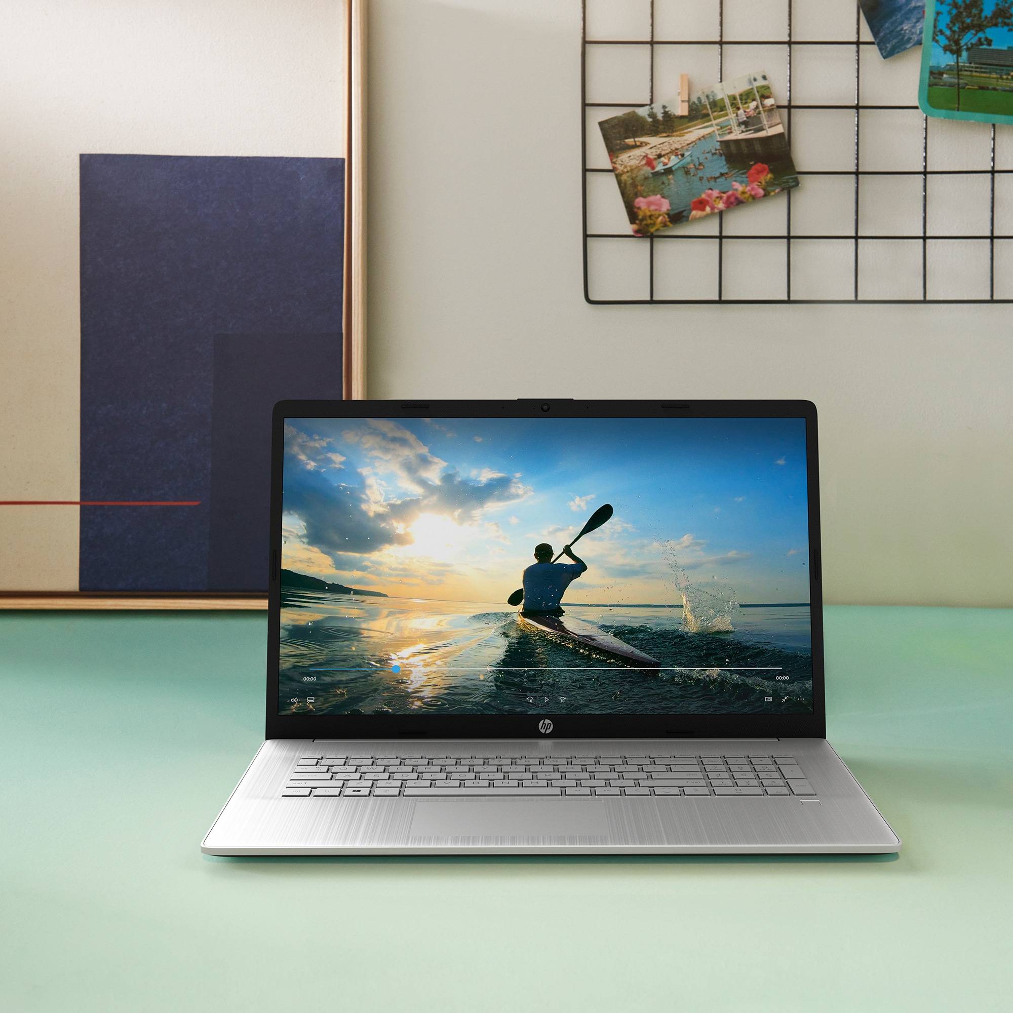 HP 17-cp3076nd AMD Ryzen™ 7 7730U Laptop 43,9 cm (17.3") Full HD 16 GB DDR4-SDRAM 1 TB SSD Wi-Fi 6 (802.11ax) Windows 11 Home Zilver