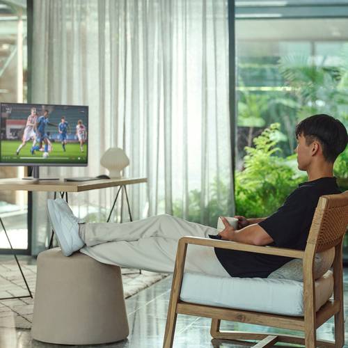 HP OmniStudio X 32-c0091nd Intel Core Ultra 7 155H 31.5inch UHD AG 32GB DDR5 2TB PCIe NVMe SSD RTX 4050 6GB W11H Meteor Silver 80 cm (31.5") 3840 x 2160 Pixels Alles-in-één-pc DDR5-SDRAM NVIDIA GeForce RTX 4050 Windows 11 Home Wi-Fi 7 (802.11be) AI PC Z