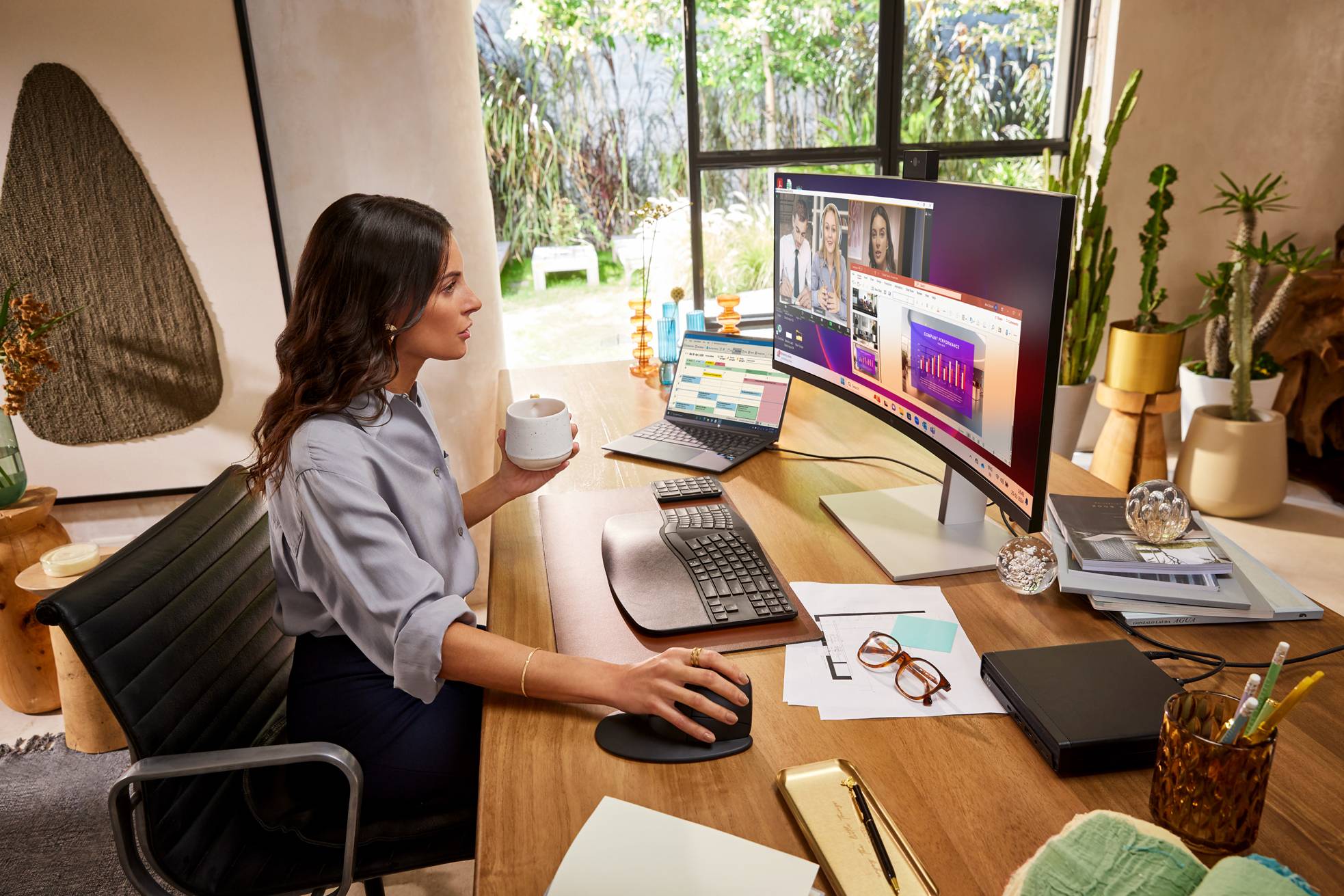 HP Series 7 Pro Serie 7 Pro 34 inch WQHD Conferencing Monitor - 734pm