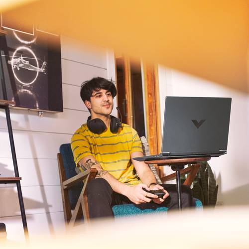 HP Victus Gaming 15-fa1015nd Intel® Core™ i5 i5-12450H Laptop 39,6 cm (15.6") Full HD 16 GB DDR4-SDRAM 512 GB SSD NVIDIA GeForce RTX 2050 Wi-Fi 6 (802.11ax) Windows 11 Home Zwart
