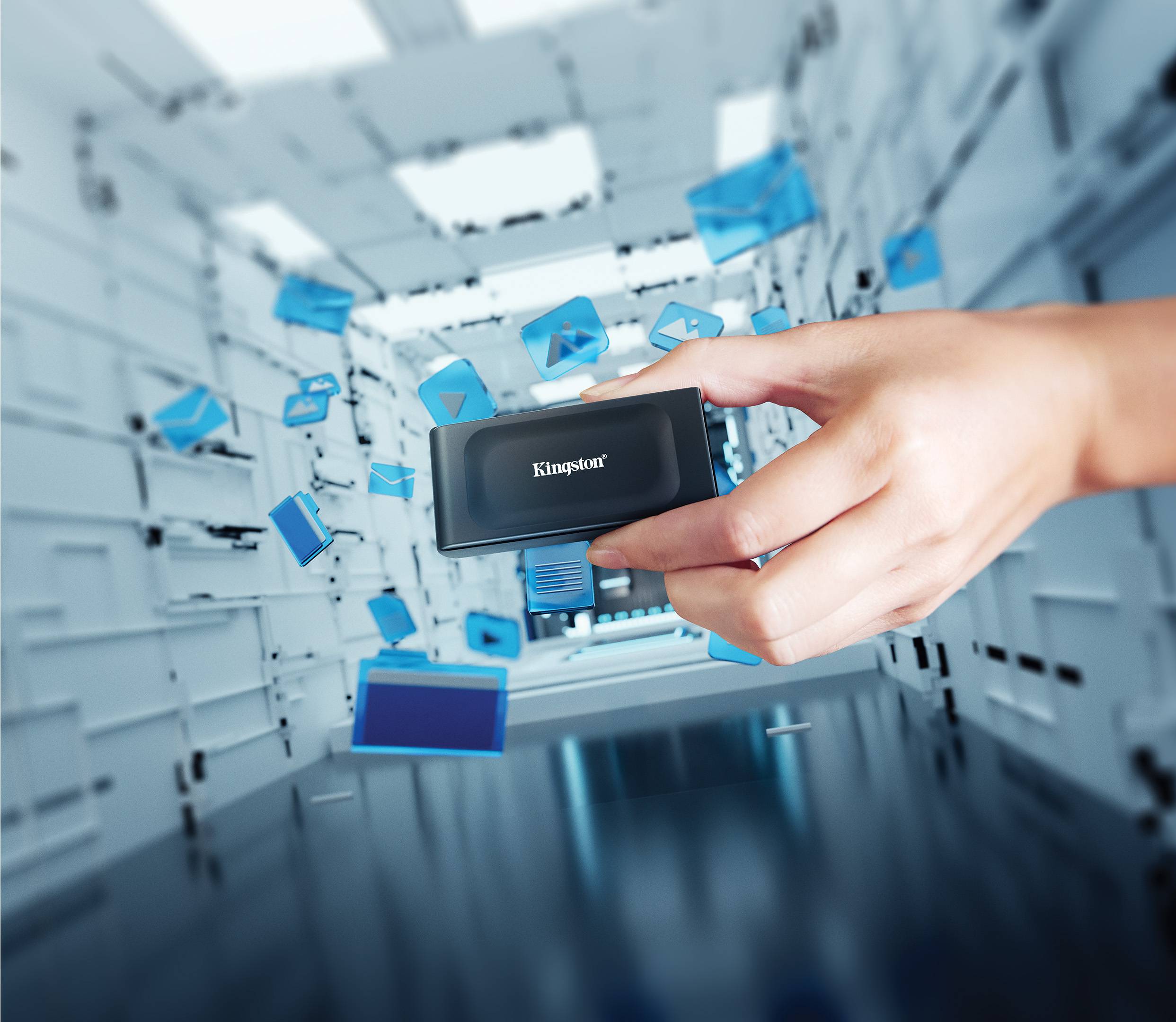 Kingston Technology 2TB XS1000 External USB 3.2 Gen 2 Draagbare Solid State Drive
