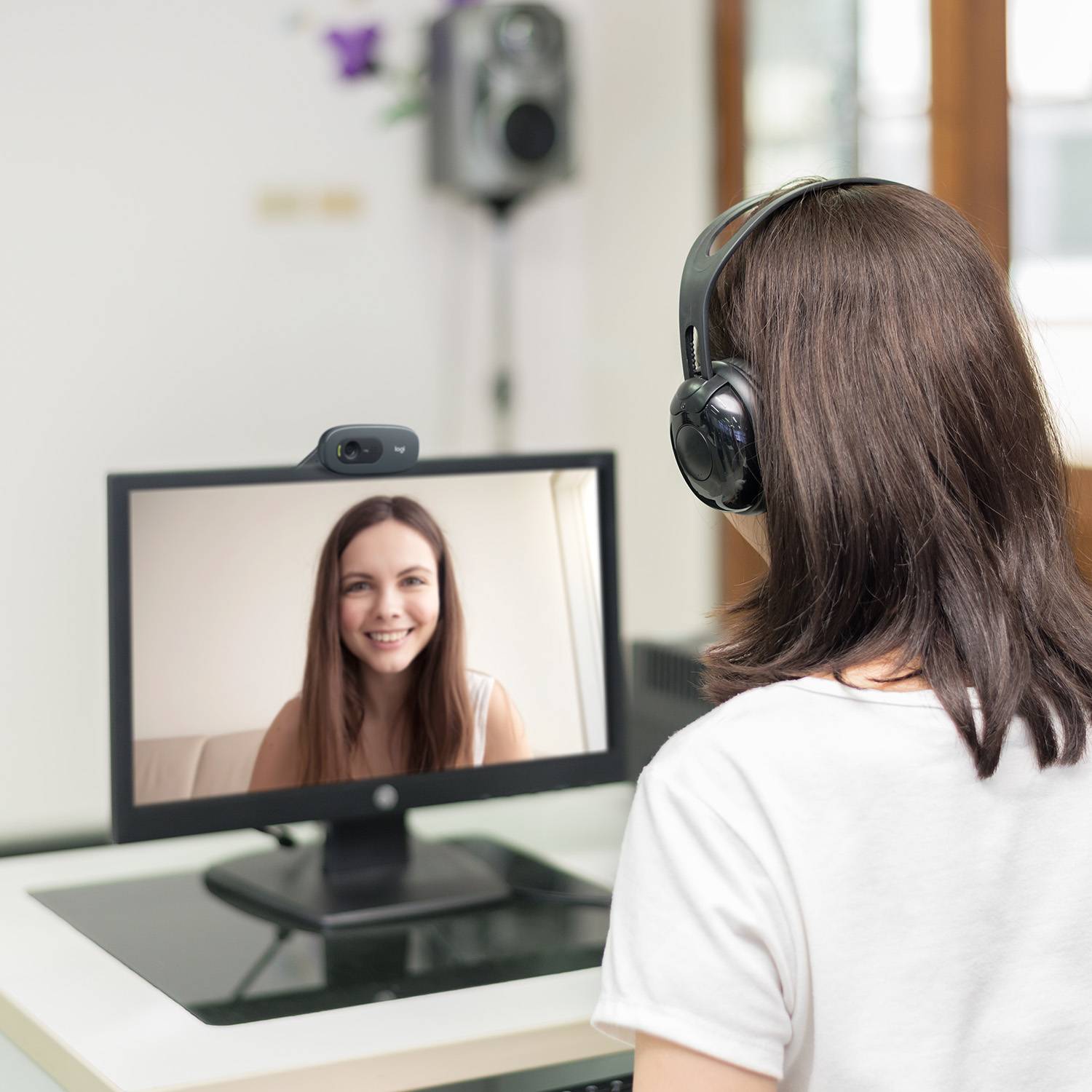 Logitech 960-001063 webcam 3 MP 1280 x 720 Pixels USB Grijs, Donkergrijs