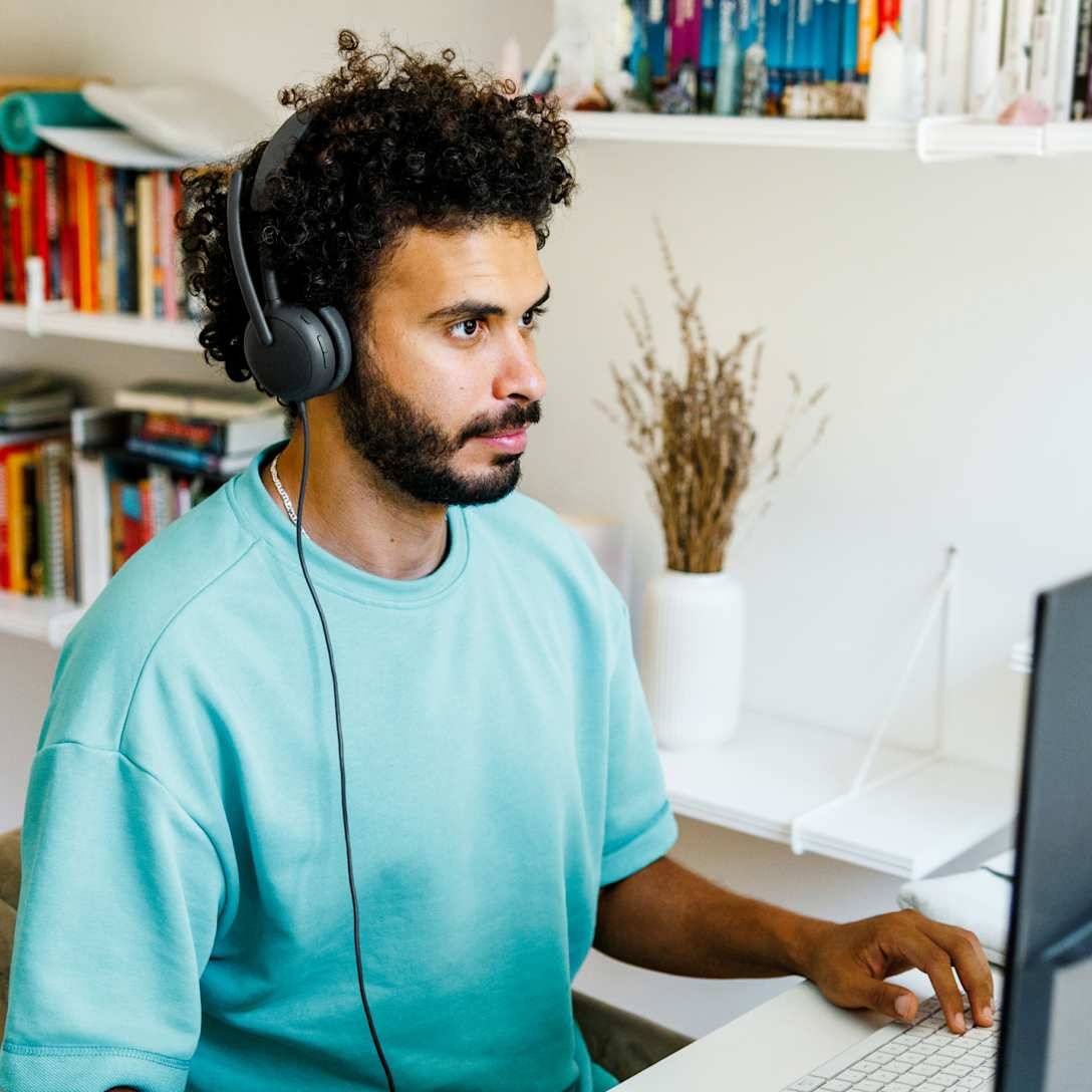 Logitech Zone Wired 2 Headset Bedraad Hoofdband Oproepen/muziek USB Type-C / USB Type-A Grafiet