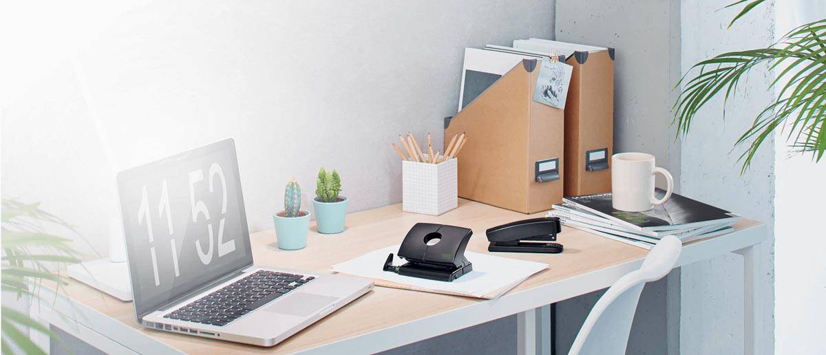 Novus nietmachine Re+New B2, zwart