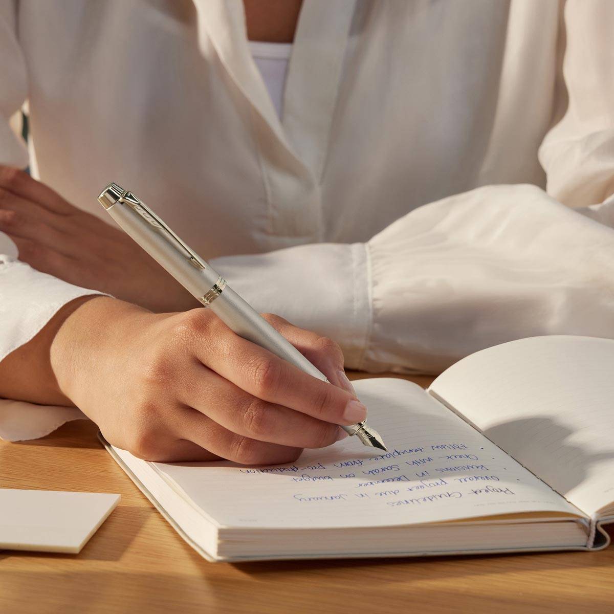 Parker IM Monochrome vulpen Champagne, medium, giftbox