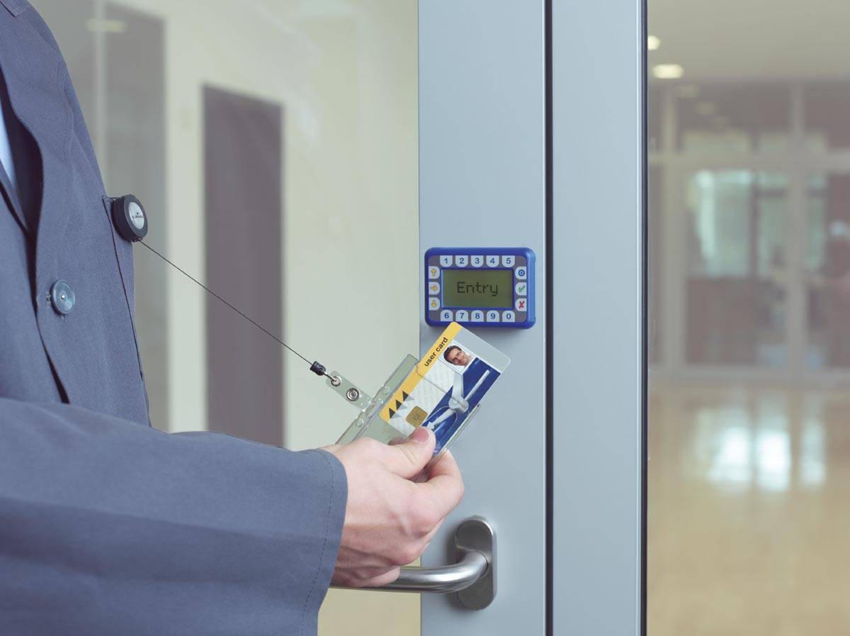 PK10 NAAMBORD KUNSTSTOF L=80CM