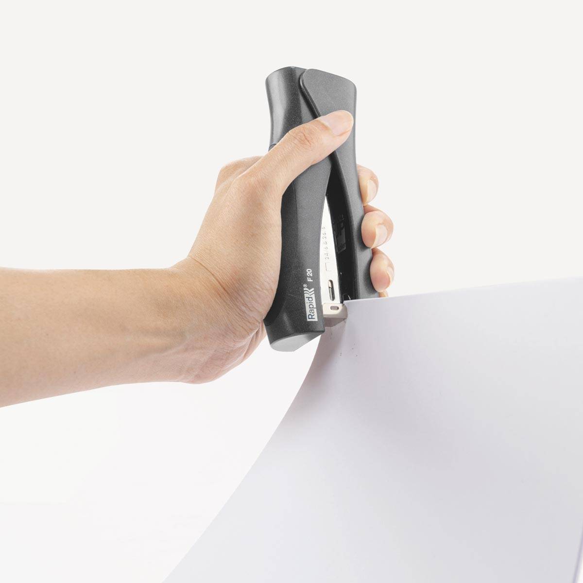 Rapid Fashion Ultimate StandUp nietmachine F20, niet 20 vel, voor nietjes 24/6 en 26/6, zwart