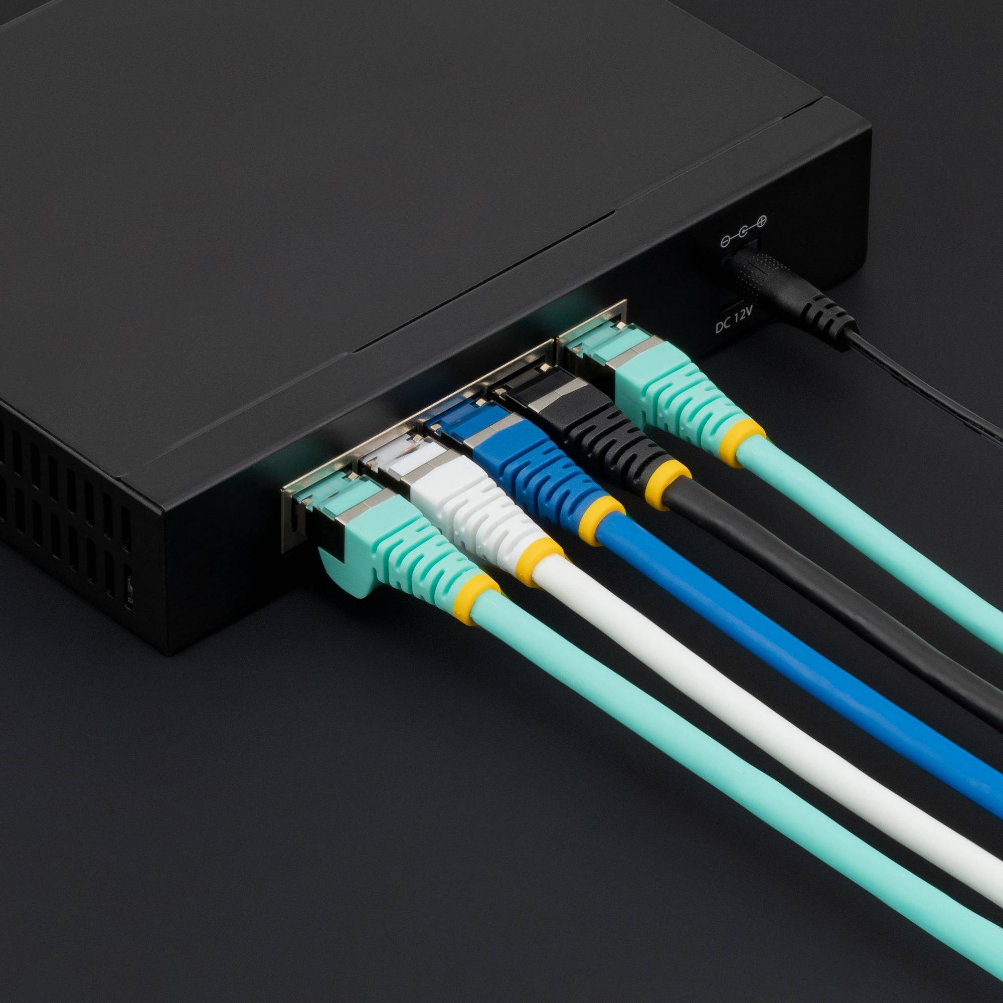 StarTech.com 10m CAT6a Ethernet Kabel, Zwart, Low Smoke Zero Halogen (LSZH), 10GbE 500MHz 100W PoE++ Snagless RJ-45 S/FTP Netwerk Patch Kabel met Trekontlasting, Fluke Tested/ETL