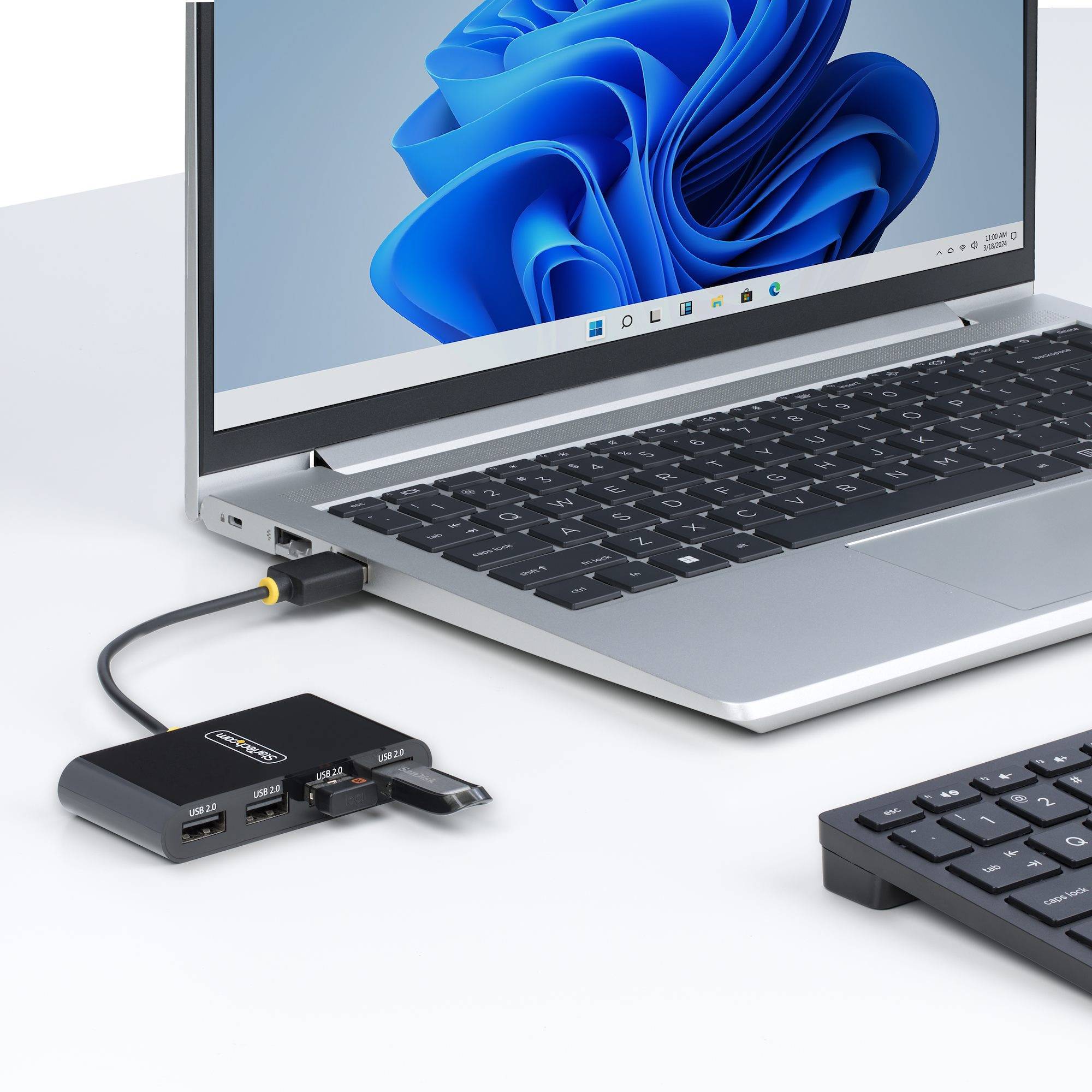 StarTech.com 4-Port USB 2.0 Hub, USB Bus Powered, Compacte Travel USB Hub, USB 2.0 Splitter, Multi-Port Mini USB Hub, 480Mbps, Overspanningsbeveiliging (OCP)