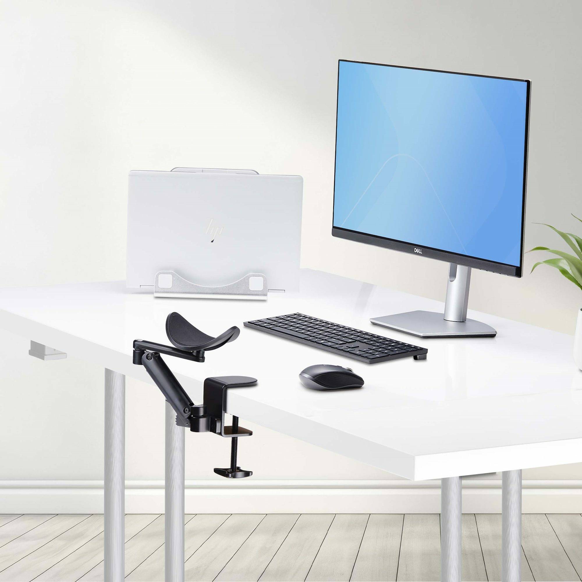 StarTech.com Verstelbare Armsteun voor Bureau, Ergonomische Arm/Elleboogsteun, 360-graden Rotatie, Kleminstallatie zonder Boren, Zwart