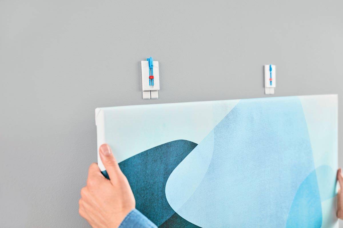 Tesa Klevende Spijker Canvas, draagkracht 2 kg, behang en pleisterwerk, wit, 2 spijkers en 6 strips