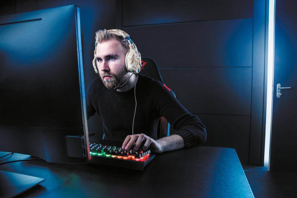 Trust GXT 322D Carus Gaming Headset, desert camo